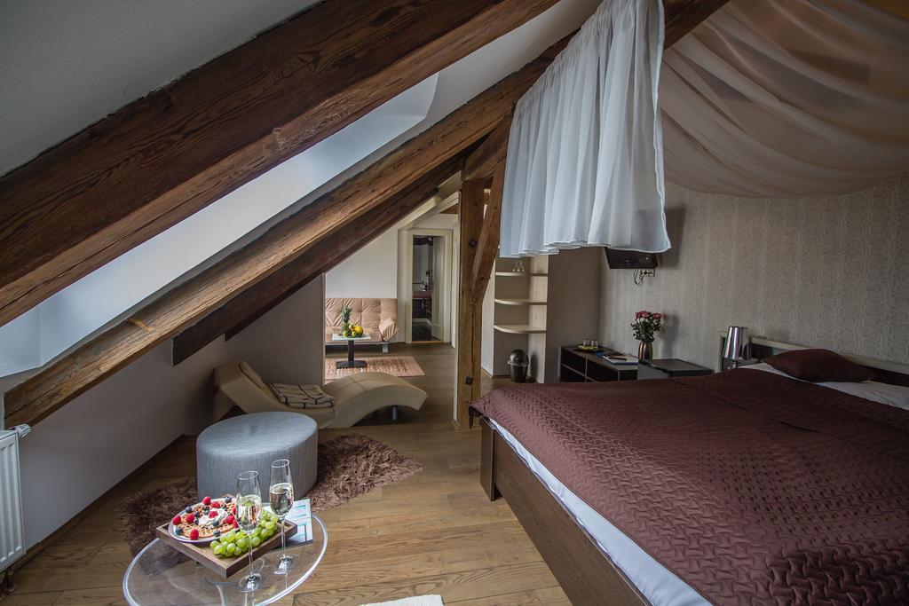 Hotel Peregrin Cesky Krumlov Exterior photo